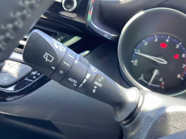 トヨタ Ｃ－ＨＲ G－T 大阪府 2022(令4)年 2.3万km ブラックマイカ ワンオーナー/ディスプレイオーディオ/・AM/FM/Bluetooth/ETC/クルーズコントロール/衝突軽減ブレーキ/レーンキープアシスト/ブラインドスポットモニター/横滑り防止装置/電動パーキングブレーキ/コーナーセンサー/シートヒーター（D席+N席）/LEDヘッドライト/オートマチックハイビーム/オートライト/オートエアコン/プッシュスタートボタン/スマートキー×2/ステアリングリモコン/純正18インチアルミホイール/12V充電器/USBジャック/純正フロアマット/ドアバイザー/保証書/取扱説明書
