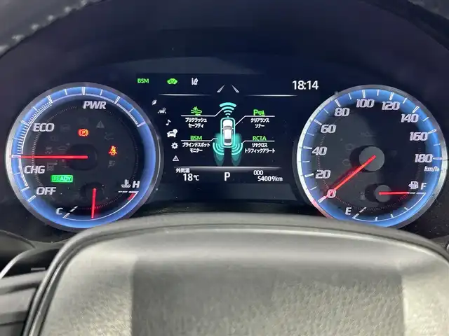 トヨタ クラウン ハイブリッド RS アドバンス 佐賀県 2018(平30)年 5.4万km ホワイトパールクリスタルシャイン 純正ナビ　/Bluetooth接続/フルセグテレビ/アラウンドビューカメラ　/パーキングアシスト　/衝突被害軽減装置　/アダプティブクルーズコントロール　/デジタルインナーミラー/前後ドライブレコーダー　/パワーシート　/シートヒーター　/エアシート/スペアキー/ビルトインETC2.0/純正18インチアルミホイール/クリアランスソナー