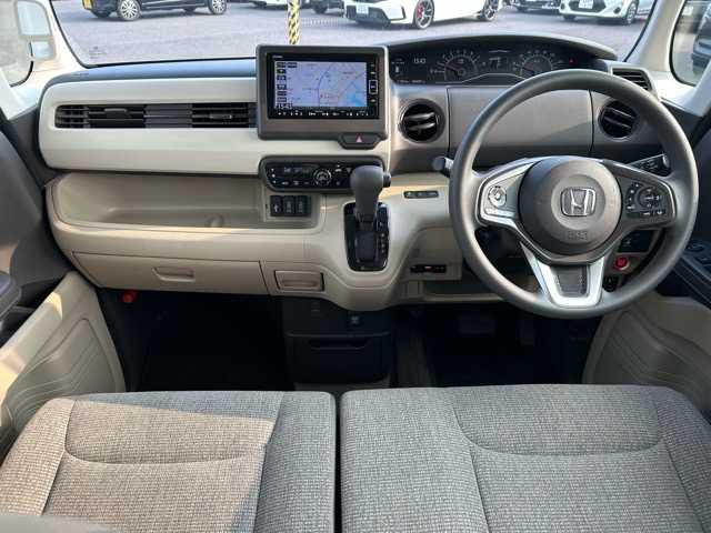 ホンダ Ｎ ＢＯＸ G L ホンダセンシング 千葉県 2020(令2)年 4.5万km ルナシルバーM 純正ナビ/CD/DVD/Bluetooth/フルセグTV/バックカメラ/ETC/片側パワースライドドア/チップアップシート/アダプティブクルーズコントロール/前席シートヒーター/ホンダセンシング/横滑り防止装置/衝突被害軽減ブレーキ/レーンキープアシスト/標識認識機能/オートハイビーム/スペアキー/純正フロアマット/取扱説明書・保証書