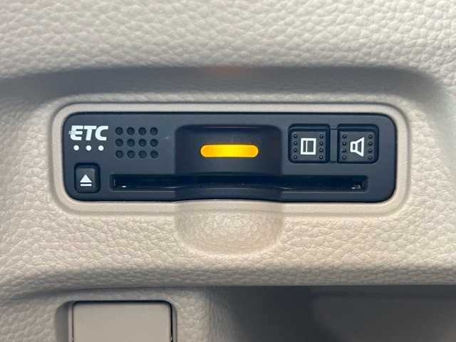 ホンダ Ｎ ＢＯＸ G L ホンダセンシング 千葉県 2020(令2)年 4.5万km ルナシルバーM 純正ナビ/CD/DVD/Bluetooth/フルセグTV/バックカメラ/ETC/片側パワースライドドア/チップアップシート/アダプティブクルーズコントロール/前席シートヒーター/ホンダセンシング/横滑り防止装置/衝突被害軽減ブレーキ/レーンキープアシスト/標識認識機能/オートハイビーム/スペアキー/純正フロアマット/取扱説明書・保証書