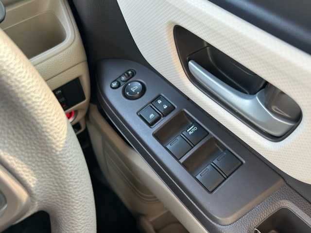 ホンダ Ｎ ＢＯＸ G L ホンダセンシング 千葉県 2020(令2)年 4.5万km ルナシルバーM 純正ナビ/CD/DVD/Bluetooth/フルセグTV/バックカメラ/ETC/片側パワースライドドア/チップアップシート/アダプティブクルーズコントロール/前席シートヒーター/ホンダセンシング/横滑り防止装置/衝突被害軽減ブレーキ/レーンキープアシスト/標識認識機能/オートハイビーム/スペアキー/純正フロアマット/取扱説明書・保証書