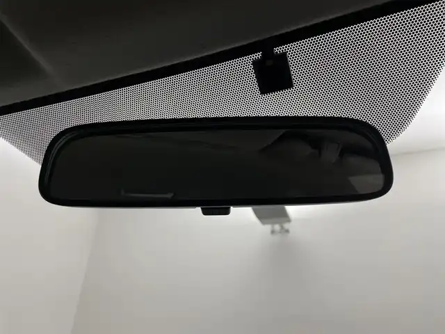 トヨタ ヴィッツ F 埼玉県 2015(平27)年 2.5万km グレーメタリック 純正ナビ　Ｂｌｕｅｔｏｏｔｈ　ＡＵＸ　バックカメラ　ＴＶ　CD　アイドリングストップ　純正フロアマット　スペアキー