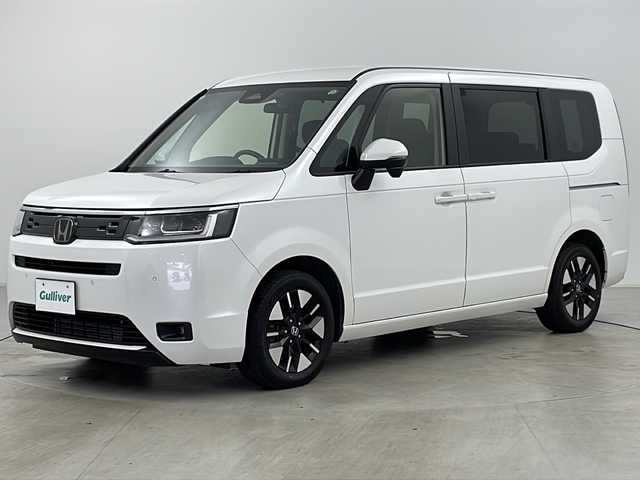 ホンダ ステップワゴン エアー 道央・札幌 2023(令5)年 3.3万km プラチナホワイトパール ・4WD/・Gathersナビ/CD&DVD&BT/・両側パワースライドドア/・バックカメラ/・ホンダセンシング/・レーダークルーズコントロール/・コーナーセンサー/・横滑り防止装置/・社外ドライブレコーダー/・ETC/・純正フロアマット/・プッシュスタート/・LEDヘッドライト/・フォグランプ/・オートライト/・スマートキー