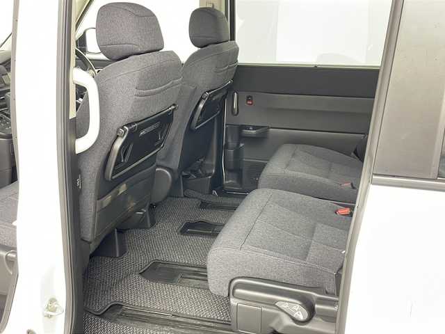 ホンダ ステップワゴン エアー 道央・札幌 2023(令5)年 3.3万km プラチナホワイトパール ・4WD/・Gathersナビ/CD&DVD&BT/・両側パワースライドドア/・バックカメラ/・ホンダセンシング/・レーダークルーズコントロール/・コーナーセンサー/・横滑り防止装置/・社外ドライブレコーダー/・ETC/・純正フロアマット/・プッシュスタート/・LEDヘッドライト/・フォグランプ/・オートライト/・スマートキー