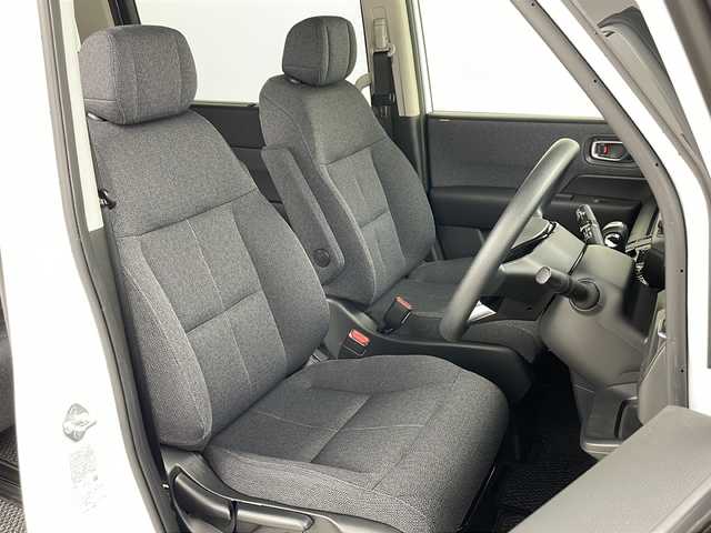 ホンダ ステップワゴン エアー 道央・札幌 2023(令5)年 3.3万km プラチナホワイトパール ・4WD/・Gathersナビ/CD&DVD&BT/・両側パワースライドドア/・バックカメラ/・ホンダセンシング/・レーダークルーズコントロール/・コーナーセンサー/・横滑り防止装置/・社外ドライブレコーダー/・ETC/・純正フロアマット/・プッシュスタート/・LEDヘッドライト/・フォグランプ/・オートライト/・スマートキー