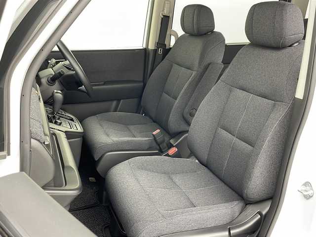 ホンダ ステップワゴン エアー 道央・札幌 2023(令5)年 3.3万km プラチナホワイトパール ・4WD/・Gathersナビ/CD&DVD&BT/・両側パワースライドドア/・バックカメラ/・ホンダセンシング/・レーダークルーズコントロール/・コーナーセンサー/・横滑り防止装置/・社外ドライブレコーダー/・ETC/・純正フロアマット/・プッシュスタート/・LEDヘッドライト/・フォグランプ/・オートライト/・スマートキー