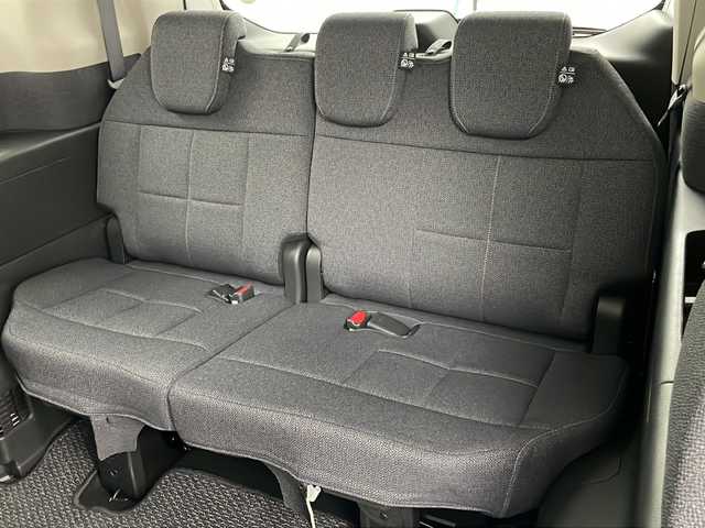 ホンダ ステップワゴン エアー 道央・札幌 2023(令5)年 3.3万km プラチナホワイトパール ・4WD/・Gathersナビ/CD&DVD&BT/・両側パワースライドドア/・バックカメラ/・ホンダセンシング/・レーダークルーズコントロール/・コーナーセンサー/・横滑り防止装置/・社外ドライブレコーダー/・ETC/・純正フロアマット/・プッシュスタート/・LEDヘッドライト/・フォグランプ/・オートライト/・スマートキー