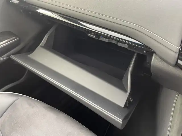トヨタ クラウン ハイブリッド RS アドバンス Four 福井県 2019(令1)年 2.5万km プレシャスブラックパール 純正ナビ/CD/DVD/Bluetooth/フルセグ/4WD/Toyota Safety Sense/・レーダークルーズコントロール/・レーントレーシングアシスト/・衝突軽減ブレーキ/ヘッドアップディスプレイ/ブラインドスポットモニター/パドルシフト/パワーシート/シートヒーター/スマートキー/スペアキー