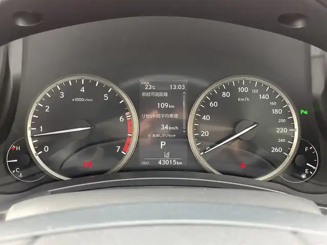 レクサス ＮＸ 300 スパイス&シック 群馬県 2021(令3)年 4.3万km グラファイトブラックガラスフレーク パノラマルーフ/純正10.3インチワイドナビ/（CD/DVD/SD/Bluetooth/USB/Miracast）/フルセグテレビ/バックカメラ/セーフティシステムプラス/・プリクラッシュセーフティシステム/・レーントレーシングアシスト/・アダプティブハイビームシステム/・レーダークルーズコントロール/・ロードサインアシスト/・先行車発進告知機能/ブラインドスポットモニター/リアクロストラフィックアラート/パーキングサポートブレーキ/ハンズフリーパワーバックドア/角型三眼LEDヘッドランプ/ボディ同色フェンダーアーチモール/黒レザーシート/シートヒーター/エアシート/パワーシート/シートメモリー/保証書/取扱説明書/カードキーあり
