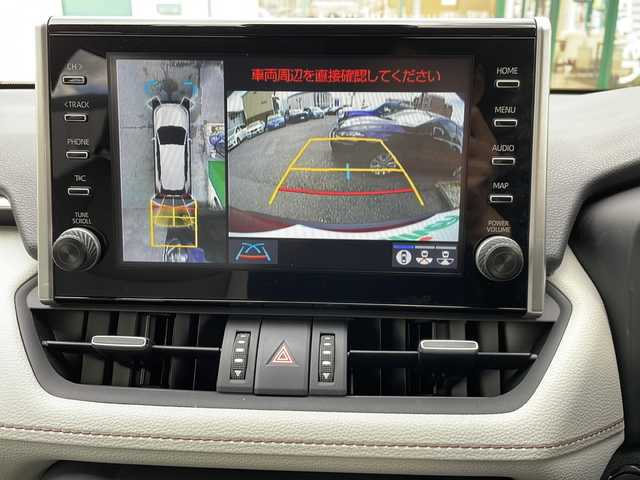 トヨタ ＲＡＶ４ G Zパッケージ 大阪府 2021(令3)年 2.1万km センシュアルレッドマイカ ワンオーナー/純正ディスプレイオーディオ/・AM/FM/Bluetooth/・フルセグテレビ/全周囲カメラ/ビルトインETC/前後ドライブレコーダー/レーダークルーズコントロール/衝突軽減ブレーキ/レーンキープアシスト/ブラインドスポットモニター/横滑り防止装置/盗難防止装置/電動パーキングブレーキ/前後コーナーセンサー/メモリシート（D席）/パワーシート（D席）/シートヒーター（D席+N席）/LEDヘッドライト/オートマチックハイビーム/オートライト/オートエアコン/プッシュスタートボタン/スマートキー×2/ステアリングリモコン/革巻きステアリング/ステアリングヒーター/純正19インチアルミホイール/12V充電器/USBジャック/純正フロアマット/保証書/取扱説明書