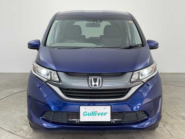 ホンダ フリード G ホンダセンシング 兵庫県 2017(平29)年 7.7万km コバルトブルーパール ・純正ナビ/CD/AM/FM/SD/TV/・バックカメラ/・ホンダセンシング/・衝突軽減ブレーキ/・誤発進抑制機能/・車線維持支援システム/・路外逸脱抑制機能/・先行車発進お知らせ機能/・標識認識機能/・アダプティブクルーズコントロール/・両側パワースライドドア/・純正フロアマット/・ビルトインETC/・LEDヘッドライト/・スマートキー
