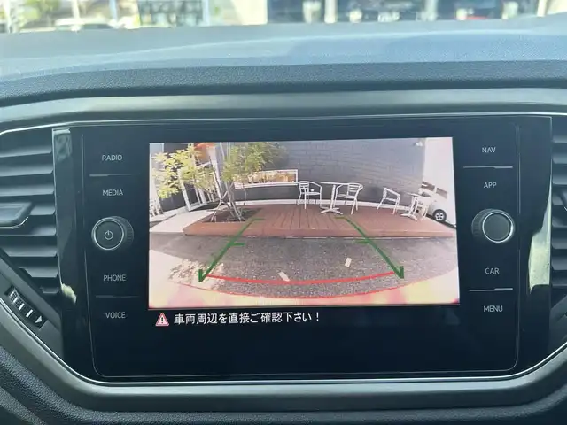 フォルクスワーゲン Ｔ－ロック 滋賀県 2021(令3)年 3.1万km 赤 ACC/LKA/17インチAW/ブラックルーフ/LEDヘッドライト/ETC/純正ナビ/バックカメラ/ブラインドスポットアシスト/パワーバックドア/プッシュスタート