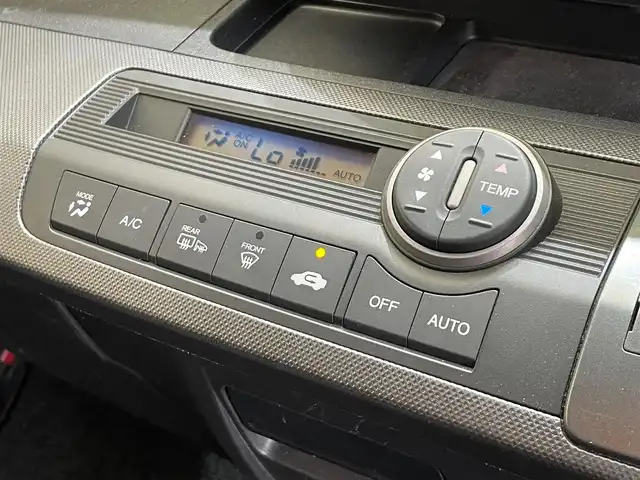 ホンダ フリード Giエアロ 岩手県 2009(平21)年 14万km アラバスターシルバーメタリック 両側パワースライドドア/バックカメラ/純正ナビ（Bluetooth CD DVD フルセグ）/横滑り防止装置/オートエアコン/オートライト/熱線入りフロントウインドウ/HIDヘッドライト/純正１５インチアルミホイール/ETC/ドアミラーウインカー/ドアバイザー/スペアキー/３列シート/ウォークスルー