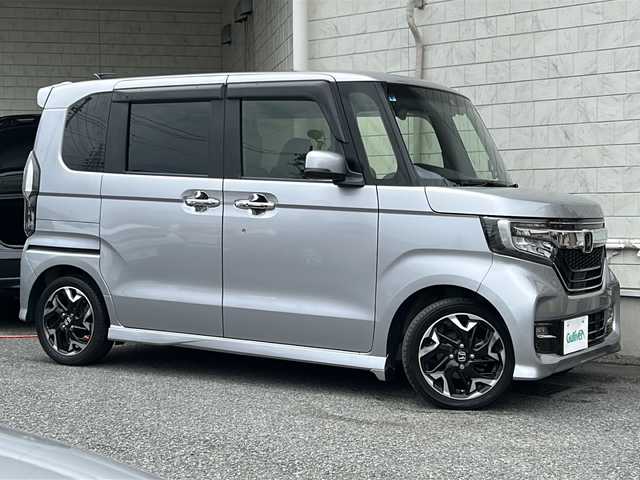 ホンダ Ｎ ＢＯＸ カスタム G L ターボ ホンダセンシング 神奈川県 2019(令1)年 5.8万km ルナシルバーM 純正ナビ(FM/AM/TV/SD/BT）/バックカメラ/クルーズコントロール/盗難防止装置/レーンキープアシスト/純正ドアバイザー/横滑り防止装置/両側パワースライドドア/純正ドライブレコーダー/パドルシフト/後席サンシェード/ETC/保証書/取扱説明書