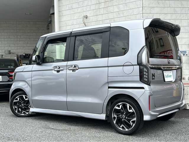 ホンダ Ｎ ＢＯＸ カスタム G L ターボ ホンダセンシング 神奈川県 2019(令1)年 5.8万km ルナシルバーM 純正ナビ(FM/AM/TV/SD/BT）/バックカメラ/クルーズコントロール/盗難防止装置/レーンキープアシスト/純正ドアバイザー/横滑り防止装置/両側パワースライドドア/純正ドライブレコーダー/パドルシフト/後席サンシェード/ETC/保証書/取扱説明書