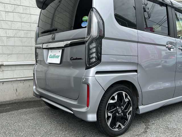 ホンダ Ｎ ＢＯＸ カスタム G L ターボ ホンダセンシング 神奈川県 2019(令1)年 5.8万km ルナシルバーM 純正ナビ(FM/AM/TV/SD/BT）/バックカメラ/クルーズコントロール/盗難防止装置/レーンキープアシスト/純正ドアバイザー/横滑り防止装置/両側パワースライドドア/純正ドライブレコーダー/パドルシフト/後席サンシェード/ETC/保証書/取扱説明書