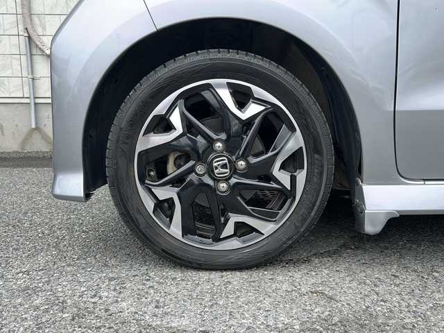 ホンダ Ｎ ＢＯＸ カスタム G L ターボ ホンダセンシング 神奈川県 2019(令1)年 5.8万km ルナシルバーM 純正ナビ(FM/AM/TV/SD/BT）/バックカメラ/クルーズコントロール/盗難防止装置/レーンキープアシスト/純正ドアバイザー/横滑り防止装置/両側パワースライドドア/純正ドライブレコーダー/パドルシフト/後席サンシェード/ETC/保証書/取扱説明書