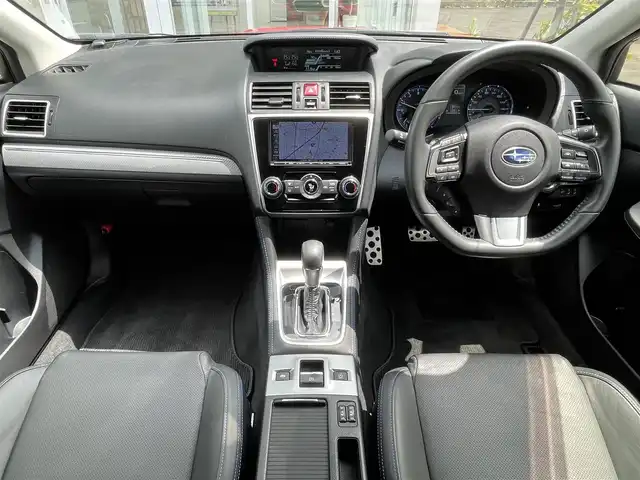 スバル レヴォーグ 1．6GT－S アイサイト 道央・札幌 2016(平28)年 5.4万km ピュアレッド ・４WD/・アイサイト/・社外ナビ/　CD＆DVD＆BT＆TV/・バックカメラ/・パワーシート/・レザーシート/・レーダークルーズコントロール/・レーンキープアシスト/・ブラインドスポットモニター/・コーナーポール/・ヒルディセントコントロール/・アイドリングストップ/・パドルシフト/・プッシュスタート/・スマートキー/・電動格納ミラー/・ビルトインETC/・MT付AT/・ステアリングスイッチ/・ハンズフリー/・オートエアコン/・オートライト/・シートヒーター/・純正フロアマット/・ドアバイザー/・ウィンカーミラー/・フォグライト/・LEDヘッドライト