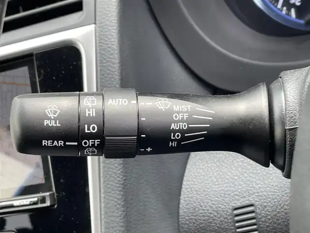 スバル レヴォーグ 1．6GT－S アイサイト 道央・札幌 2016(平28)年 5.4万km ピュアレッド ・４WD/・アイサイト/・社外ナビ/　CD＆DVD＆BT＆TV/・バックカメラ/・パワーシート/・レザーシート/・レーダークルーズコントロール/・レーンキープアシスト/・ブラインドスポットモニター/・コーナーポール/・ヒルディセントコントロール/・アイドリングストップ/・パドルシフト/・プッシュスタート/・スマートキー/・電動格納ミラー/・ビルトインETC/・MT付AT/・ステアリングスイッチ/・ハンズフリー/・オートエアコン/・オートライト/・シートヒーター/・純正フロアマット/・ドアバイザー/・ウィンカーミラー/・フォグライト/・LEDヘッドライト