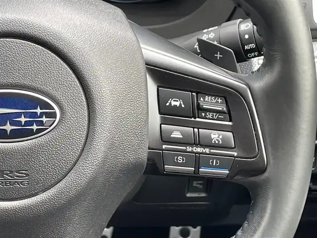 スバル レヴォーグ 1．6GT－S アイサイト 道央・札幌 2016(平28)年 5.4万km ピュアレッド ・４WD/・アイサイト/・社外ナビ/　CD＆DVD＆BT＆TV/・バックカメラ/・パワーシート/・レザーシート/・レーダークルーズコントロール/・レーンキープアシスト/・ブラインドスポットモニター/・コーナーポール/・ヒルディセントコントロール/・アイドリングストップ/・パドルシフト/・プッシュスタート/・スマートキー/・電動格納ミラー/・ビルトインETC/・MT付AT/・ステアリングスイッチ/・ハンズフリー/・オートエアコン/・オートライト/・シートヒーター/・純正フロアマット/・ドアバイザー/・ウィンカーミラー/・フォグライト/・LEDヘッドライト