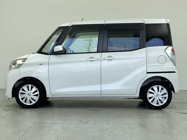 日産 デイズ ルークス X 愛知県 2016(平28)年 3.4万km ホワイトパール 社外ナビ/・Bluetooth/・ワンセグテレビ/・CD/DVD/アラウンドビューモニター/片側パワースライドドア/スマートキー/エンジンプッシュスタートボタン/衝突軽減ブレーキ/フロアマット/オートエアコン/ＥＴＣ