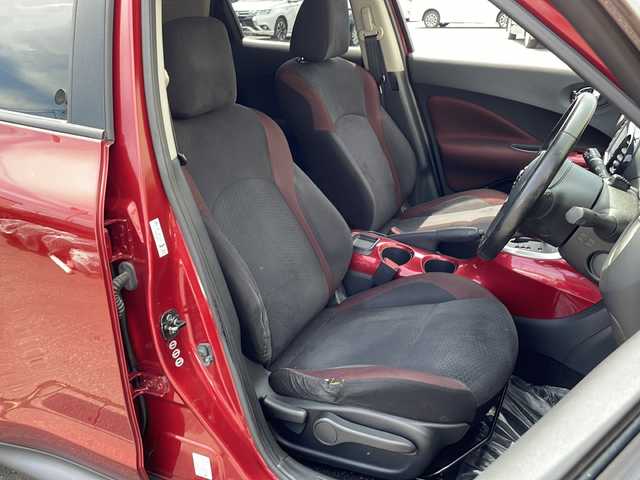 日産 ジューク 16GT FOUR 道北・旭川 2011(平23)年 10万km ラディアントレッド ・4WD/・純正デーラーオプションナビ/　CD/DVD/BT/TV/・バックカメラ/・オートライト/・革巻きステアリング/・スマートキー/・プッシュスタート/・純正エンジンスターター/・横滑り防止/・ETC/・保証書/取説/・純正フロアマット/・ドアバイザー/・社外AW付冬タイヤ積込
