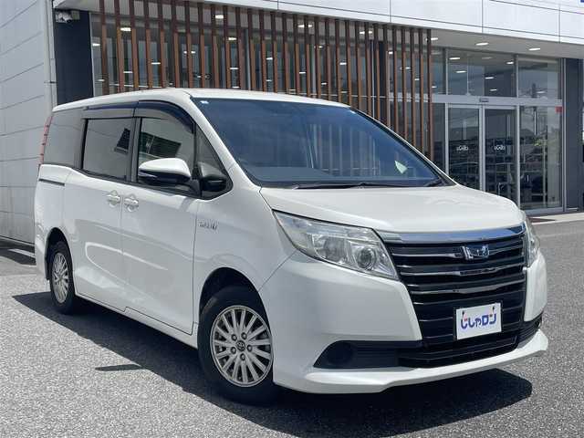 トヨタ ノア ハイブリッド X 千葉県 2014(平26)年 13.3万km ホワイトパールクリスタルシャイン (株)IDOMが運営する【じしゃロン八千代店】の自社ローン専用車両になります。こちらは現金またはオートローンご利用時の価格です。自社ローンご希望の方は別途その旨お申付け下さい/純正メモリーナビ/純正CD/BT/ワンセグ/バックカメラ/両側パワースライドドア/LEDライト/ETC