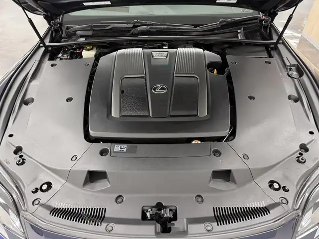 レクサス ＬＳ 500 バージョンL 三重県 2018(平30)年 5.7万km ディープブルーマイカ プレミアムガソリン・ツインターボ/FR/MTモード付フロア10AT/12.3型ナビ/（AM/FM/CD/DVD/Blu-ray/サウンドライブラリ/SD/USB/Bluetooth/Miracast/AUX/TV）/パノラミックビューモニター/ドライブレコーダー 前後/ETC2.0/LEXUS Safety System＋A/・プリクラッシュセーフティ（歩行者注意喚起・アクティブ操舵回避支援）/・フロントクロストラフィックアラート/・Lexus CoDrive（レーダークルコン・レーントレーシングアシスト・レーンチェンジアシスト）/・ドライバー異常時停車支援システム/・上下2段式アダプティブハイビームシステム/・ロードサインアシスト/・先行車発進告知機能/・ITS Connect/・ブラインドスポットモニター/など/装備/・本革シート（黒）/・シートヒーター＆ベンチレーション（D/N/2nd）/・メモリーパワーシート（D・N28way/2nd16way）/・ハンズフリーパワートランクリッド/・デジタルインナーミラー/・左右後席独立オートエアコン/・電動リヤ・リヤサイドガラスサンシェード/・カラーHUD/・純正19inAW＋ランフラットタイヤ/・スマートキーx1＋カードキーx1/など