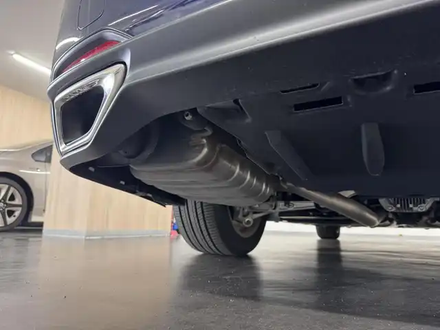 レクサス ＬＳ 500 バージョンL 三重県 2018(平30)年 5.7万km ディープブルーマイカ プレミアムガソリン・ツインターボ/FR/MTモード付フロア10AT/12.3型ナビ/（AM/FM/CD/DVD/Blu-ray/サウンドライブラリ/SD/USB/Bluetooth/Miracast/AUX/TV）/パノラミックビューモニター/ドライブレコーダー 前後/ETC2.0/LEXUS Safety System＋A/・プリクラッシュセーフティ（歩行者注意喚起・アクティブ操舵回避支援）/・フロントクロストラフィックアラート/・Lexus CoDrive（レーダークルコン・レーントレーシングアシスト・レーンチェンジアシスト）/・ドライバー異常時停車支援システム/・上下2段式アダプティブハイビームシステム/・ロードサインアシスト/・先行車発進告知機能/・ITS Connect/・ブラインドスポットモニター/など/装備/・本革シート（黒）/・シートヒーター＆ベンチレーション（D/N/2nd）/・メモリーパワーシート（D・N28way/2nd16way）/・ハンズフリーパワートランクリッド/・デジタルインナーミラー/・左右後席独立オートエアコン/・電動リヤ・リヤサイドガラスサンシェード/・カラーHUD/・純正19inAW＋ランフラットタイヤ/・スマートキーx1＋カードキーx1/など