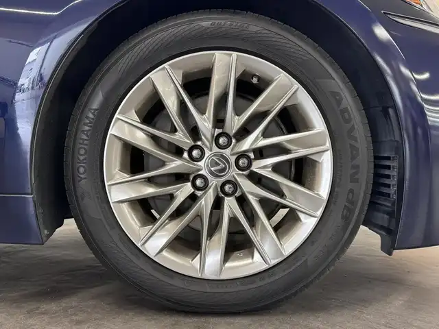レクサス ＬＳ 500 バージョンL 三重県 2018(平30)年 5.7万km ディープブルーマイカ プレミアムガソリン・ツインターボ/FR/MTモード付フロア10AT/12.3型ナビ/（AM/FM/CD/DVD/Blu-ray/サウンドライブラリ/SD/USB/Bluetooth/Miracast/AUX/TV）/パノラミックビューモニター/ドライブレコーダー 前後/ETC2.0/LEXUS Safety System＋A/・プリクラッシュセーフティ（歩行者注意喚起・アクティブ操舵回避支援）/・フロントクロストラフィックアラート/・Lexus CoDrive（レーダークルコン・レーントレーシングアシスト・レーンチェンジアシスト）/・ドライバー異常時停車支援システム/・上下2段式アダプティブハイビームシステム/・ロードサインアシスト/・先行車発進告知機能/・ITS Connect/・ブラインドスポットモニター/など/装備/・本革シート（黒）/・シートヒーター＆ベンチレーション（D/N/2nd）/・メモリーパワーシート（D・N28way/2nd16way）/・ハンズフリーパワートランクリッド/・デジタルインナーミラー/・左右後席独立オートエアコン/・電動リヤ・リヤサイドガラスサンシェード/・カラーHUD/・純正19inAW＋ランフラットタイヤ/・スマートキーx1＋カードキーx1/など