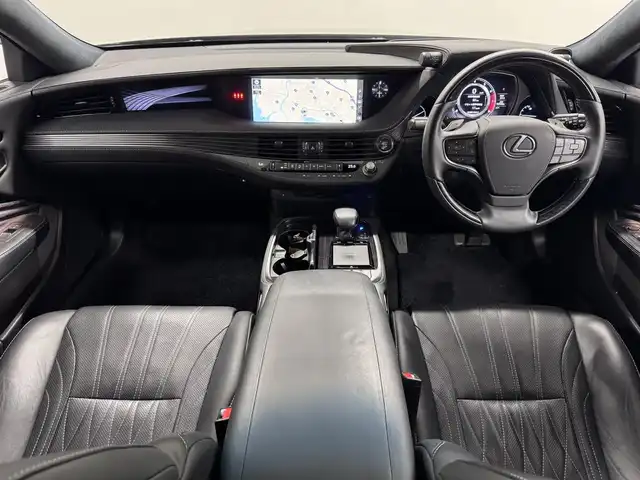 レクサス ＬＳ 500 バージョンL 三重県 2018(平30)年 5.7万km ディープブルーマイカ プレミアムガソリン・ツインターボ/FR/MTモード付フロア10AT/12.3型ナビ/（AM/FM/CD/DVD/Blu-ray/サウンドライブラリ/SD/USB/Bluetooth/Miracast/AUX/TV）/パノラミックビューモニター/ドライブレコーダー 前後/ETC2.0/LEXUS Safety System＋A/・プリクラッシュセーフティ（歩行者注意喚起・アクティブ操舵回避支援）/・フロントクロストラフィックアラート/・Lexus CoDrive（レーダークルコン・レーントレーシングアシスト・レーンチェンジアシスト）/・ドライバー異常時停車支援システム/・上下2段式アダプティブハイビームシステム/・ロードサインアシスト/・先行車発進告知機能/・ITS Connect/・ブラインドスポットモニター/など/装備/・本革シート（黒）/・シートヒーター＆ベンチレーション（D/N/2nd）/・メモリーパワーシート（D・N28way/2nd16way）/・ハンズフリーパワートランクリッド/・デジタルインナーミラー/・左右後席独立オートエアコン/・電動リヤ・リヤサイドガラスサンシェード/・カラーHUD/・純正19inAW＋ランフラットタイヤ/・スマートキーx1＋カードキーx1/など