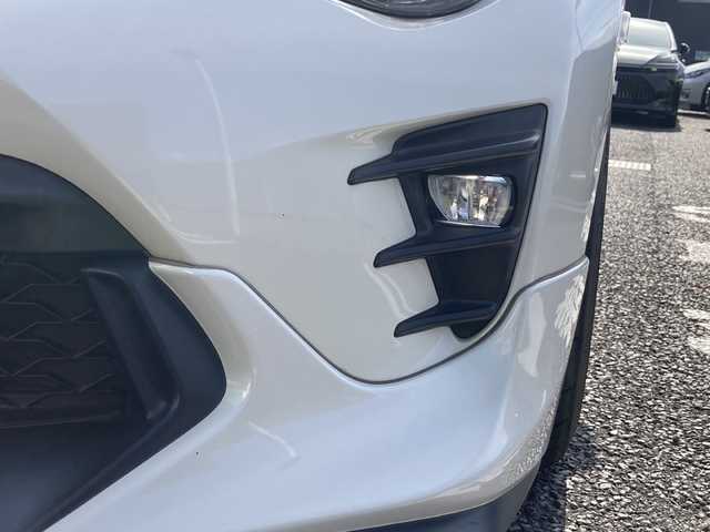 トヨタ ８６ GT 東京都 2020(令2)年 4.6万km クリスタルホワイトパール ワンオーナー/社外ナビ/フルセグテレビ/Bluetooth/バックカメラ/クルーズコントロール/プッシュスタート/ETC/TRDエアロ/HKS車高調/柿本マフラー/前ドラレコ/BBSホイール