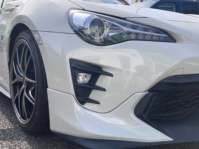 トヨタ ８６ GT 東京都 2020(令2)年 4.6万km クリスタルホワイトパール ワンオーナー/社外ナビ/フルセグテレビ/Bluetooth/バックカメラ/クルーズコントロール/プッシュスタート/ETC/TRDエアロ/HKS車高調/柿本マフラー/前ドラレコ/BBSホイール