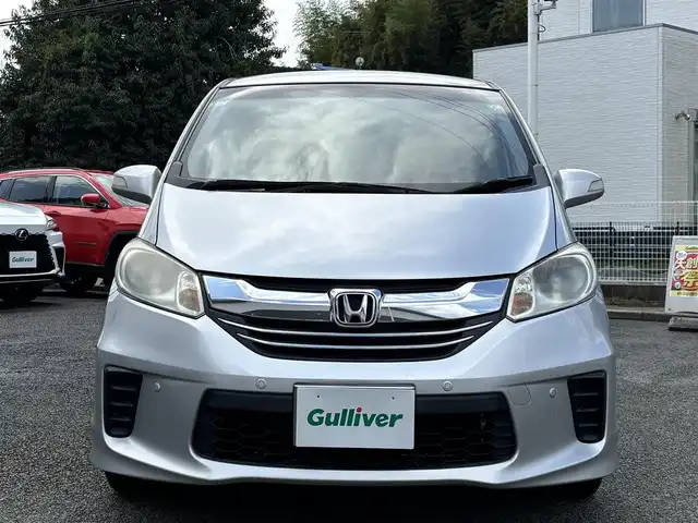 ホンダ フリード G ジャストセレクション 熊本県 2015(平27)年 12.3万km アラバスターシルバーメタリック 純正ナビ（VXM-155VFi）/【TV/CD/DVD/Bluetooth】/バックカメラ/両側パワースライド/ビルトインETC/後方誤発進抑制機能/オートライト/ウィンカーミラー/ステアリングスイッチ/純正フロアマット/純正ドアバイザー/横滑り防止/盗難防止装置/保証書/取扱説明書