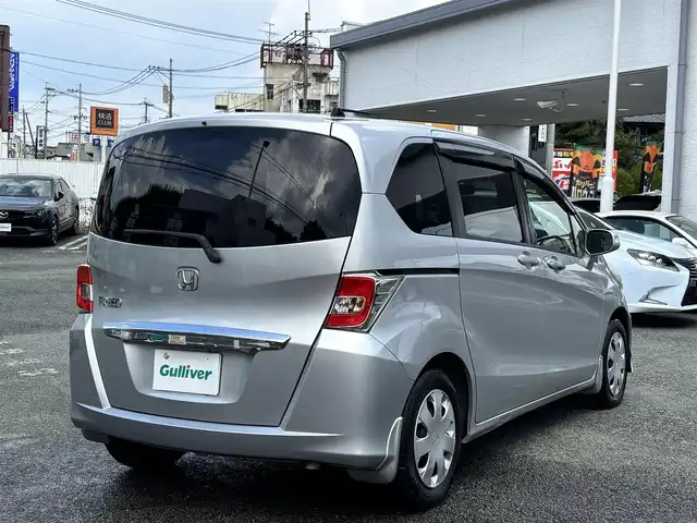 ホンダ フリード G ジャストセレクション 熊本県 2015(平27)年 12.3万km アラバスターシルバーメタリック 純正ナビ（VXM-155VFi）/【TV/CD/DVD/Bluetooth】/バックカメラ/両側パワースライド/ビルトインETC/後方誤発進抑制機能/オートライト/ウィンカーミラー/ステアリングスイッチ/純正フロアマット/純正ドアバイザー/横滑り防止/盗難防止装置/保証書/取扱説明書