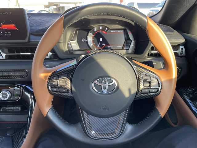 トヨタ スープラ RZ 広島県 2023(令5)年 1.3万km 青 RACECHIP（+73ps・+85Nm）/本革シート（タンカラー）/・シートヒーター/・パワーシート/革巻きステアリング（タンカラー×ブラック）/レッドキャリパー/純正ナビ（AM/FM/フルセグTV/Bluetooth）/バックカメラ/ETC/前後ドラレコ（デジタルインナーミラー一体型）/JBLプレミアムサウンド/レーダークルーズコントロール/衝突被害軽減ブレーキ/車線逸脱警報/ブラインドスポットモニター/コーナーセンサー/カラーヘッドアップディスプレイ