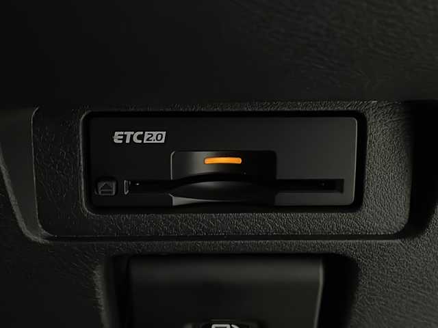 日産 オーラ G FOUR レザーエディション 新潟県 2022(令4)年 3.7万km 黒 4WD/純正メモリナビ/BT/USB/フルセグテレビ/全方位カメラ/ETC2.0/ドライブレコーダー/BOSEスピーカー/衝突被害軽減ブレーキ/レーンキープアシスト/レーダークルーズコントロール/革シート/シートヒーター /ステアリングヒーター/コーナーセンサー/ステアリングスイッチ/スマートキー/プッシュスタート/LEDヘッドライト/オートライト/オートハイビーム/フォグランプ/純正17インチアルミホイール