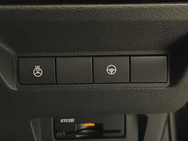 日産 オーラ G FOUR レザーエディション 新潟県 2022(令4)年 3.7万km 黒 4WD/純正メモリナビ/BT/USB/フルセグテレビ/全方位カメラ/ETC2.0/ドライブレコーダー/BOSEスピーカー/衝突被害軽減ブレーキ/レーンキープアシスト/レーダークルーズコントロール/革シート/シートヒーター /ステアリングヒーター/コーナーセンサー/ステアリングスイッチ/スマートキー/プッシュスタート/LEDヘッドライト/オートライト/オートハイビーム/フォグランプ/純正17インチアルミホイール