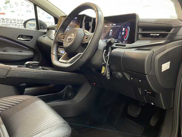 日産 オーラ G FOUR レザーエディション 新潟県 2022(令4)年 3.7万km 黒 4WD/純正メモリナビ/BT/USB/フルセグテレビ/全方位カメラ/ETC2.0/ドライブレコーダー/BOSEスピーカー/衝突被害軽減ブレーキ/レーンキープアシスト/レーダークルーズコントロール/革シート/シートヒーター /ステアリングヒーター/コーナーセンサー/ステアリングスイッチ/スマートキー/プッシュスタート/LEDヘッドライト/オートライト/オートハイビーム/フォグランプ/純正17インチアルミホイール