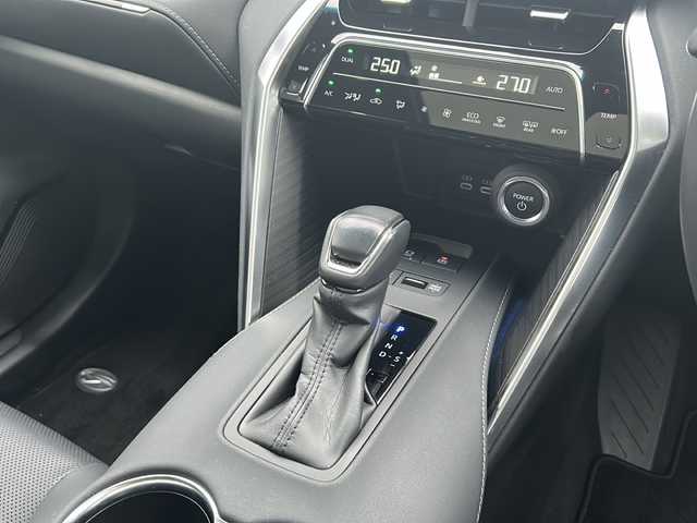 トヨタ ハリアー ハイブリッド Z レザーパッケージ 福岡県 2023(令5)年 1.5万km プレシャスブラックパール /禁煙車/ワンオーナー//モデリスタエアロ//調光パノラマルーフ//純正12.3インチディスプレイオーディオ//コネクティッドナビ/JBLサウンド//フルセグTV/Bluetooth//パノラミックビューモニター//ビルトインETC2.0//デジタルインナーミラー//トヨタセーフティセンス//プリクラッシュセーフティ//レーントレーシングアシスト//アダプティブハイビームシステム//レーダークルーズコントロール（全車速追従）//ブラインドスポットモニター//RCTA・PKSB/HUD//クリアランスソナー//黒本革シート//前席パワーシート//前席ヒーター・ベンチレーション//ステアリングヒーター//電動パーキング・ブレーキホールド//ハンズフリーパワーバックドア//LEDオートライト//純正１９インチアルミ//電動格納ミラーウィンカー//純正ドアバイザー//社外フロアマット//取扱説明書/新車保証書//スペアキー×１