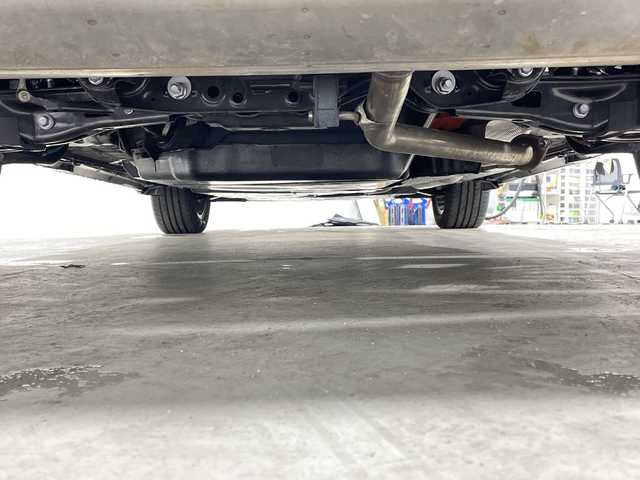 トヨタ ハリアー ハイブリッド Z レザーパッケージ 福岡県 2023(令5)年 1.5万km プレシャスブラックパール /禁煙車/ワンオーナー//モデリスタエアロ//調光パノラマルーフ//純正12.3インチディスプレイオーディオ//コネクティッドナビ/JBLサウンド//フルセグTV/Bluetooth//パノラミックビューモニター//ビルトインETC2.0//デジタルインナーミラー//トヨタセーフティセンス//プリクラッシュセーフティ//レーントレーシングアシスト//アダプティブハイビームシステム//レーダークルーズコントロール（全車速追従）//ブラインドスポットモニター//RCTA・PKSB/HUD//クリアランスソナー//黒本革シート//前席パワーシート//前席ヒーター・ベンチレーション//ステアリングヒーター//電動パーキング・ブレーキホールド//ハンズフリーパワーバックドア//LEDオートライト//純正１９インチアルミ//電動格納ミラーウィンカー//純正ドアバイザー//社外フロアマット//取扱説明書/新車保証書//スペアキー×１