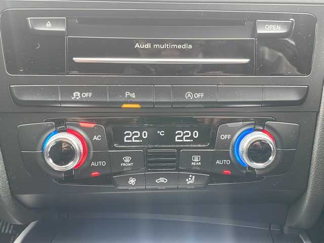 アウディ Ａ４ 2．0 TFSI クワトロ 福島県 2013(平25)年 3.6万km 白 純正ナビゲーション/・フルセグTV/BT/SD/DVD/CD/FM/AM/・バックカメラ/・ビルトインETC/D+N席パワーシート/革張りステアリング/・ステアリングリモコン/・パドルシフト/クルーズコントロール/電子パーキング/・オートブレーキホールド/MTモード付AT/アイドリングストップ/横滑り防止装置/コーナーセンサー/プッシュスタート/・スマートキー/・スペアキー1本/電動格納ミラー/・ウィンカーミラー/・オートミラー/LEDヘッドライト/・オートライト/・フォグランプ