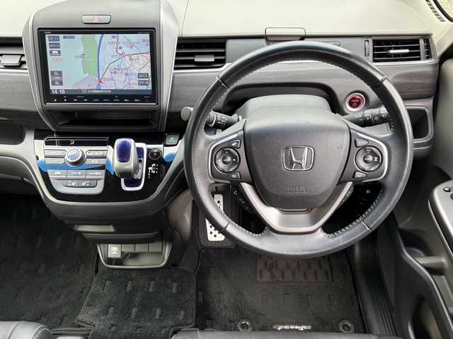 ホンダ フリード ハイブリット EX 大分県 2017(平29)年 11.8万km クリスタルブラックパール ホンダセンシング /両側パワースライドドア/モデューロエアロパーツ/純正メモリーナビ/バックカメラ/フルセグ/DVD/Bluetooth/ハーフレザーシート/シートヒーター/アダプティブクルーズコントロール/レーンキープアシスト/ビルトインETC/純正LEDヘッドライト/オートライトコントロール/スマートキー/エンジンプッシュスタート/純正15インチアルミホイール