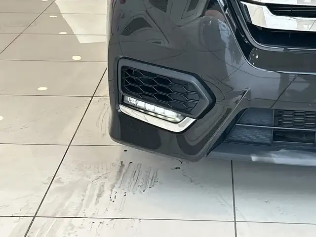 ホンダ ステップワゴン スパーダ ハイブリッド G ホンダセンシング 埼玉県 2018(平30)年 5.3万km プレミアムスパークルブラックパール ホンダセンシング/純正9型ナビ/ フルセグ/BT/DVD/CD/バックカメラ/両側パワースライドドア/Honda SENSING/衝突軽減ブレーキ/レーンキープアシスト/レーダークルーズコントロール/路外逸脱抑制機能/誤発進抑制機能/渋滞追従機能付/LKAS〈車線維持支援システム〉/先行車発進お知らせ機能/標識認識機能/スマートキー/プッシュスタート/ビルトインETC/純正16インチアルミホイール/LEDヘッドライト