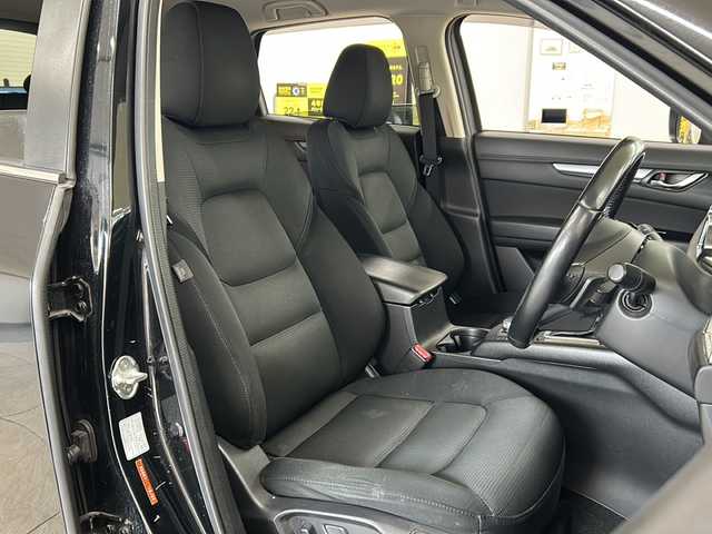 マツダ ＣＸ－５ XD プロアクティブ 道央・札幌 2020(令2)年 10.3万km ジェットブラックマイカ ・ワンオーナー/・4 W D/・ディーゼルターボ/・衝突軽減ブレーキ/・横滑り防止装置/・レーダークルーズコントロール/・レーンキープアシスト/・ブラインドスポットモニター/・ヘッドアップディスプレイ/・ステアリングヒーター/・前席シートヒーター /・運転席パワーシート/・純正SDナビ(BT.CD.DVD)/・全方位カメラ/・フルセグTV/・LEDヘッドライト/・リヤフォグライト/・オートライト/・スタッドレスタイヤ積込(2023年 TOYO TX)/　社外17インチAW付