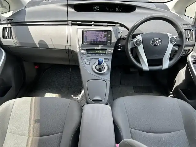 トヨタ プリウス S 福島県 2010(平22)年 7.2万km シルバーM 社外ナビゲーション/型番：CN-H510WD/【CD/DVD/SD/AUX/BT/TV】/バックカメラ/ドライブレコーダー/ビルトインETC/オートライト/アイドリングストップ/純正フロアマット/純正ドアバイザー