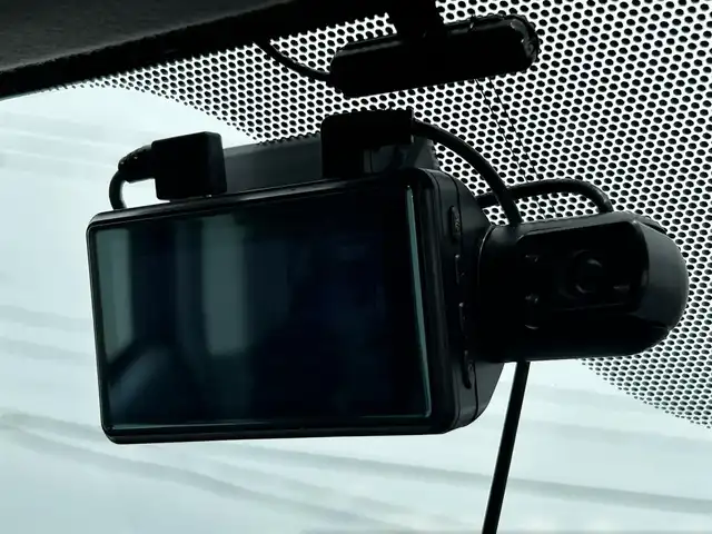 トヨタ プリウス S 福島県 2010(平22)年 7.2万km シルバーM 社外ナビゲーション/型番：CN-H510WD/【CD/DVD/SD/AUX/BT/TV】/バックカメラ/ドライブレコーダー/ビルトインETC/オートライト/アイドリングストップ/純正フロアマット/純正ドアバイザー