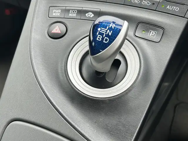 トヨタ プリウス S 福島県 2010(平22)年 7.2万km シルバーM 社外ナビゲーション/型番：CN-H510WD/【CD/DVD/SD/AUX/BT/TV】/バックカメラ/ドライブレコーダー/ビルトインETC/オートライト/アイドリングストップ/純正フロアマット/純正ドアバイザー