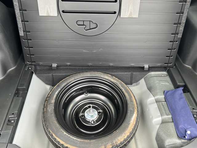 ホンダ エアウェイブ M 新潟県 2010(平22)年 5.2万km ストームシルバーメタリック スタッドレスタイヤ積込/ABS/純正フロアマット/エアバッグ（ダブル）/リモコンキー