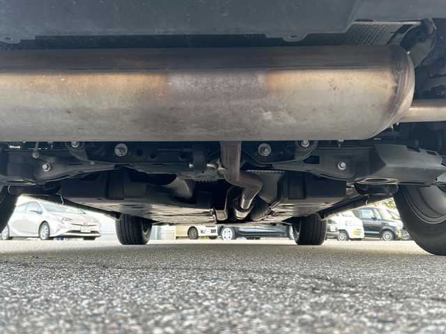 トヨタ ＲＡＶ４ G 富山県 2020(令2)年 4.1万km ホワイトパールクリスタルシャイン ワンオーナー/新車時保証書/取扱説明書/トヨタセーフティセンス/　・プリクラッシュセーフティ/　・レーントレーシングアシスト/　・オートマチックハイビーム/　・ロードサインアシスト/　・レーダークルーズコントロール/　・先行車発進告知機能/純正ディスプレイナビ/　（フルセグTV/BT/USB端子/ラジオ）/プッシュスターター/アラウンドビューモニター/オートリトラクティブドアミラー/ブラインドスポットモニター/ステアリングスイッチ/ステアリングヒーター/オートライト/オートハイビーム/純正LEDフォグランプ/フロントシートヒーター/社外前後ドライブレコーダー付デジタルインナーミラー/ビルトインETC/パワーバックドア/ドライブモードセレクトスイッチ/　（ECO/NORMAL/SPORT)/マルチテレインセレクト/　（MUD・SAND/NORMAL/ROCK・DIRT)/タイヤサイズ　　225/60/R18